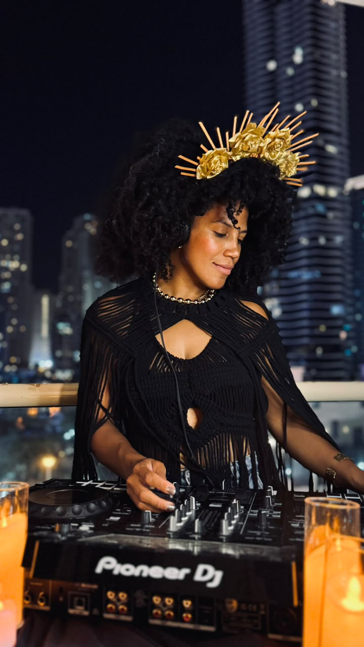 ORIANACONH DJ live