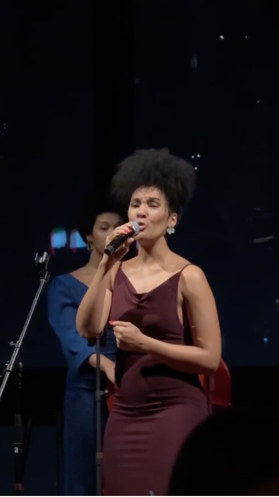 Maria Zamora live